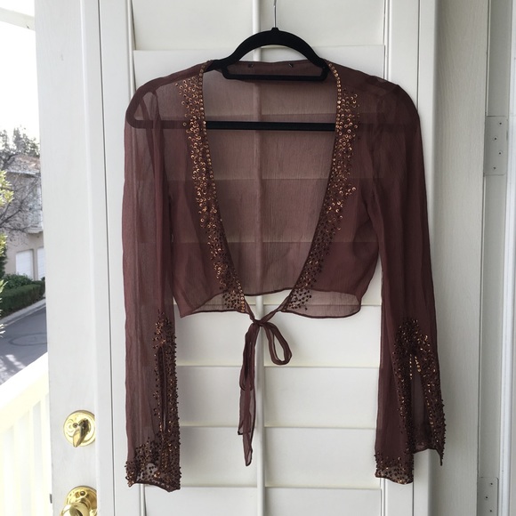 Tops - ⭐️ Sequin chiffon shrug